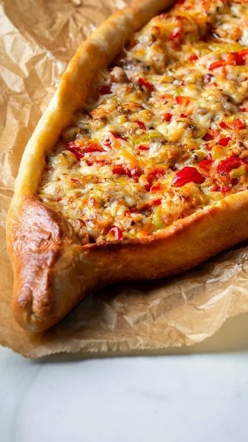 Kuşbaşı Kaşarlı Pide